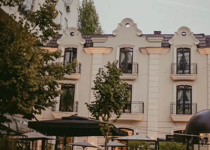 Arte Boutique ティラナ